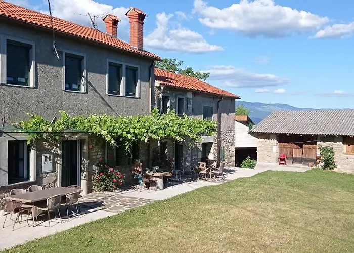 Barbara\'S Village House